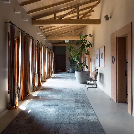 Hotel Omm